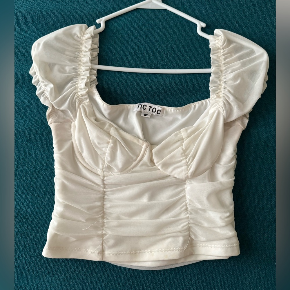 boutique going out top